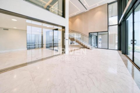 Apartment in The Crescent, Palm Jumeirah, Dubai 4 bedrooms, 598.76 sq.m. № 141013