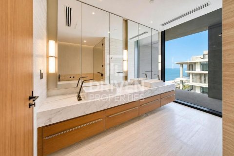 Apartment in The Crescent, Palm Jumeirah, Dubai 4 bedrooms, 598.76 sq.m. № 141013 - photo 12