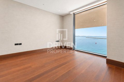 Apartment in The Crescent, Palm Jumeirah, Dubai 4 bedrooms, 598.76 sq.m. № 141013 - photo 9