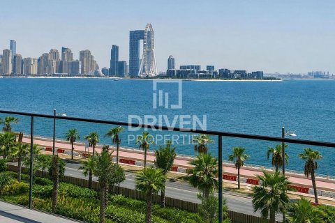 Apartment in The Crescent, Palm Jumeirah, Dubai 4 bedrooms, 598.76 sq.m. № 141013 - photo 17