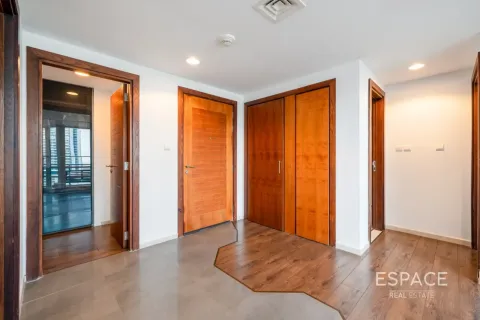 Apartment in Dubai Marina, Dubai 2 bedrooms, 129 sq.m. № 122440 - photo 6
