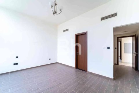 Adosado en Mohammed Bin Rashid City, Dubai, 4 dormitorios, 293 m², № 57107 - foto 8