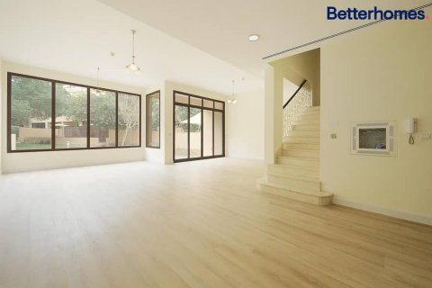 Adosado en Jumeirah Islands, Dubai, 4 dormitorios, 312 m², № 57105 - foto 2