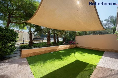 Adosado en Jumeirah Islands, Dubai, 4 dormitorios, 312 m², № 57105 - foto 1