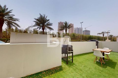 Apartment in Jumeirah Village Circle, Dubai 2 bedrooms, 131 sq.m. № 57106 - photo 21