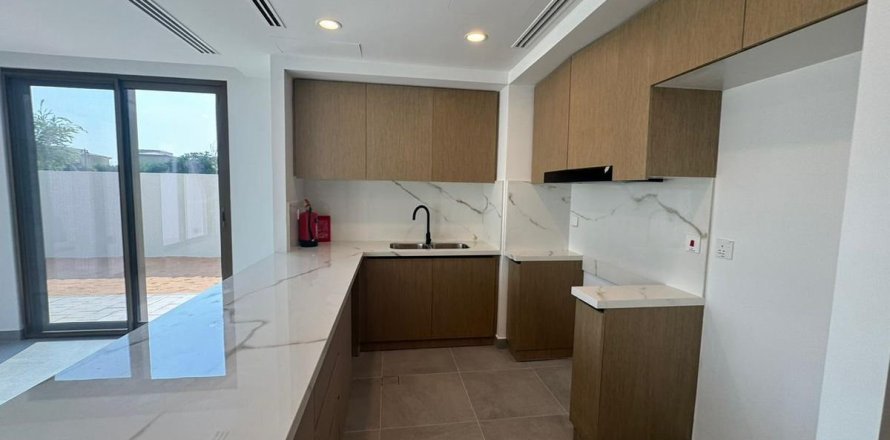 Adosado en Dubai, 3 dormitorios, 164.6 m², № 67351