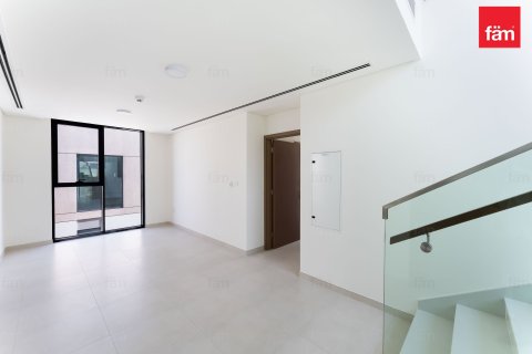 Villa in Dubai 4 bedrooms, 458.7 sq.m. № 67349 - photo 2