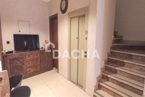 Villa à Jumeirah Village Circle, Dubai, 4 chambres, 319.9 m², № 6823 - photo 3
