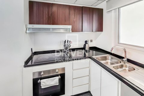 Villa in Dubai 4 bedrooms, 151.8 sq.m. № 136587 - photo 9