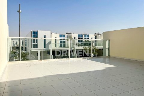 Villa in Dubai 4 bedrooms, 151.8 sq.m. № 136587 - photo 10