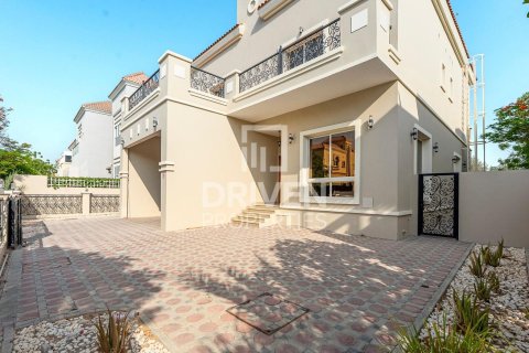 Villa à The Villa, Dubai, 5 chambres, 555 m², № 136586