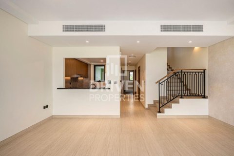 Townhouse in Damac Lagoons, Dubai 4 bedrooms, 145.49 sq.m. № 136585 - photo 2