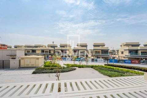 Townhouse in Damac Lagoons, Dubai 4 bedrooms, 145.49 sq.m. № 136585 - photo 18