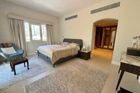 Villa en Dubai, 4 dormitorios, 540 m², № 38505 - foto 8