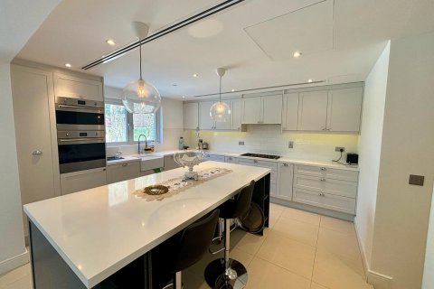 Villa en Dubai, 4 dormitorios, 540 m², № 38505 - foto 7