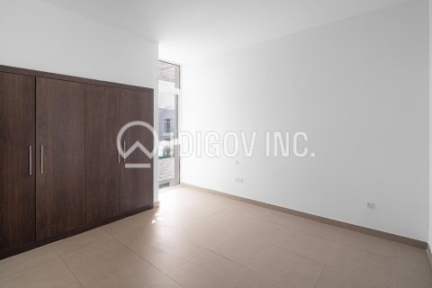 Villa in Arabella Townhouses, Mudon, Dubai 3 bedrooms, 279 sq.m. № 38456 - photo 7