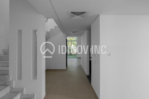 Villa in Arabella Townhouses, Mudon, Dubai 3 bedrooms, 279 sq.m. № 38456 - photo 14