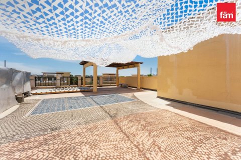 Villa in Jumeirah Park, Dubai 4 bedrooms, 513.6 sq.m. № 110822 - photo 9