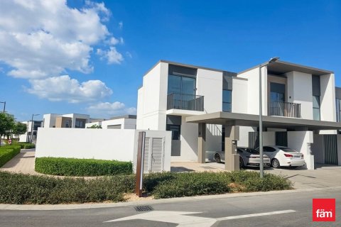 Вилла в Дубае, 4 спальни, 351.7м², № 109805