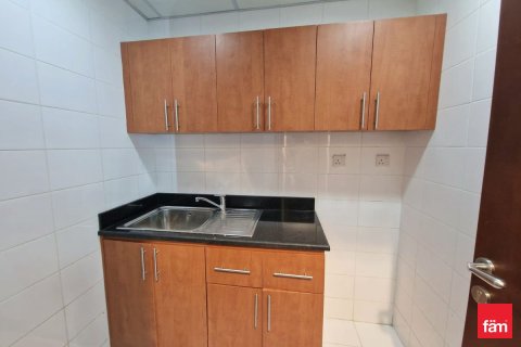 Oficina en Dubai, 94.3 m², № 109811