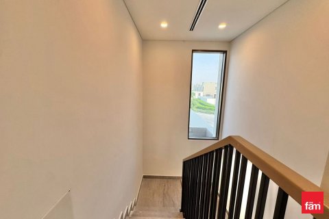 Villa en Dubai, 3 dormitorios, 184.4 m², № 109806 - foto 5