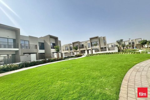 Villa en Dubai, 3 dormitorios, 184.4 m², № 109806 - foto 13