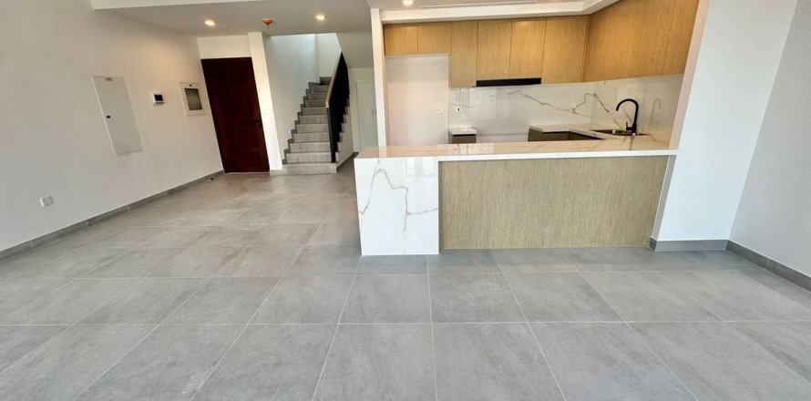 Villa en Dubai, 3 dormitorios, 184.4 m², № 109806