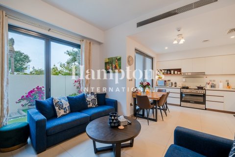 Adosado en Arabian Ranches 2, Dubai, 3 dormitorios, 191.38018000 m², № 101368 - foto 11