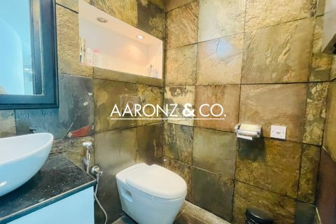 Снять в аренду офис в Джумейра Лейк Тауэрс, Дубай: 186м², № 48762 - фото 12