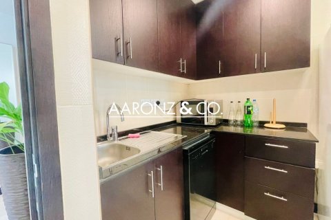 Снять в аренду офис в Джумейра Лейк Тауэрс, Дубай: 186м², № 48762 - фото 11