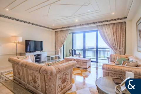 Купить квартиру в Palazzo Versace, Culture Village, Дубай: 3 спальни, 208м², № 75071 - фото 2