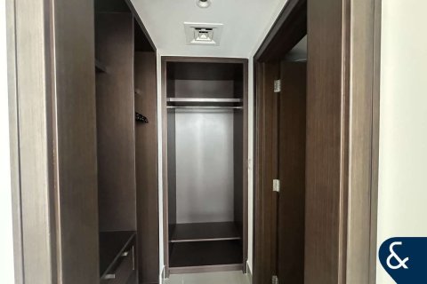 Купить квартиру в Даунтаун Дубай (Даунтаун Бурдж Дубай), Дубай: 4 спальни, 280м², № 75076 - фото 11