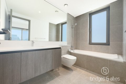 Villa en Dubai, 4 dormitorios, 223.7 m², № 77241 - foto 18