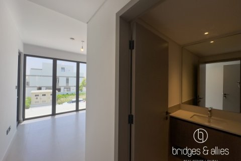 Villa en Dubai, 4 dormitorios, 223.7 m², № 77241 - foto 7