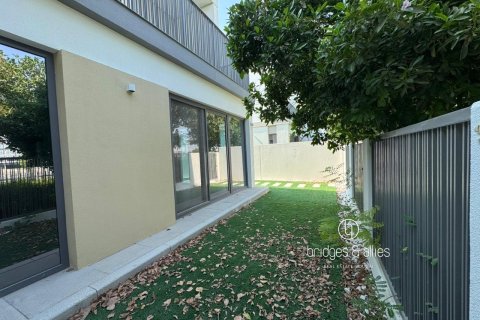 Villa en Dubai, 3 dormitorios, 140.4 m², № 77238 - foto 12