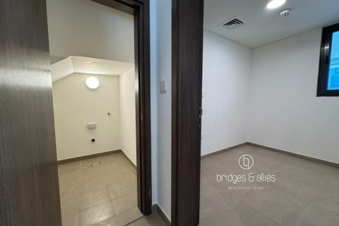 Villa en Dubai, 3 dormitorios, 140.4 m², № 77238 - foto 9