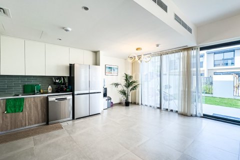 Townhouse in Sweden, The World Islands, Dubai 4 bedrooms, 260.42011542 sq.m. № 63994 - photo 14