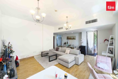 Apartamento en Dubai, 2 dormitorios, 120.8 m², № 18693 - foto 1