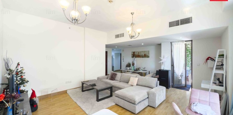 Apartamento en Dubai, 2 dormitorios, 120.8 m², № 18693