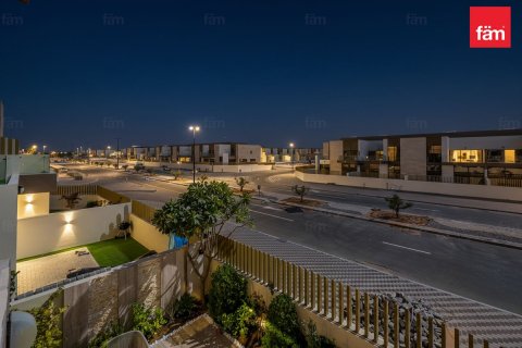 Townhouse in Dubai 4 bedrooms, 257.8 sq.m. № 94620 - photo 9