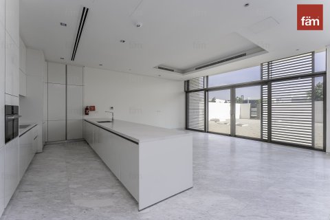 Villa in Dubai 6 bedrooms, 1125 sq.m. № 94616 - photo 17