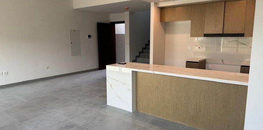 Townhouse in Dubai 4 bedrooms, 252 sq.m. № 59547