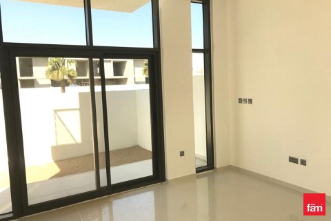Villa en Dubai, 3 dormitorios, 186.8 m², № 59553 - foto 1