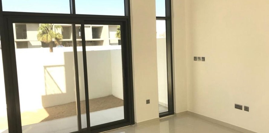 Villa en Dubai, 3 dormitorios, 186.8 m², № 59553