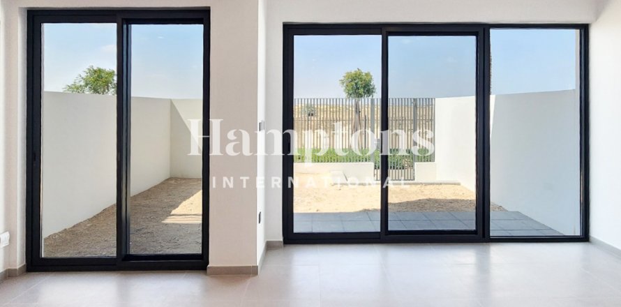 Adosado en Sun, Arabian Ranches 3, Dubai, 3 dormitorios, 128.578 m², № 100517