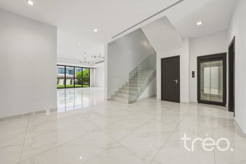 Villa à Jumeirah Park, Dubai, 5 chambres, 591.7 m², № 119300 - photo 3