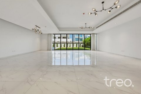 Villa à Jumeirah Park, Dubai, 5 chambres, 591.7 m², № 119300 - photo 7