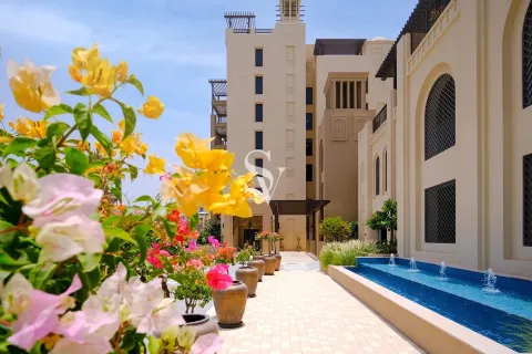 Apartment in Madinat Jumeirah Living, Umm Suqeim, Dubai 4 bedrooms, 247 sq.m. № 77513 - photo 7