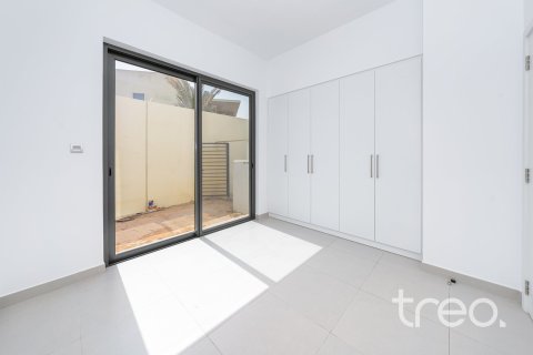 Townhouse in Arabian Ranches 2, Dubai 4 bedrooms, 199.09 sq.m. № 123646 - photo 5