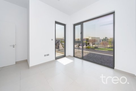 Townhouse in Arabian Ranches 2, Dubai 4 bedrooms, 199.09 sq.m. № 123646 - photo 10